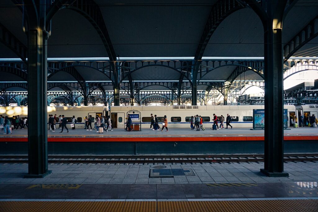 railway, train platform, railway platform-6858240.jpg